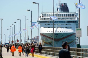 NORWEGIAN SUN ABRIÓ TEMPORADA DE GRANDES CRUCEROS (1)